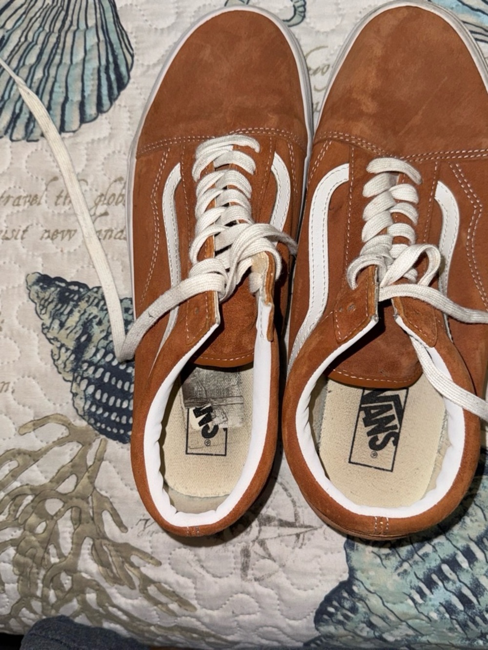 Vans Low-Top Suede Sneakers - Rust with White Stripe